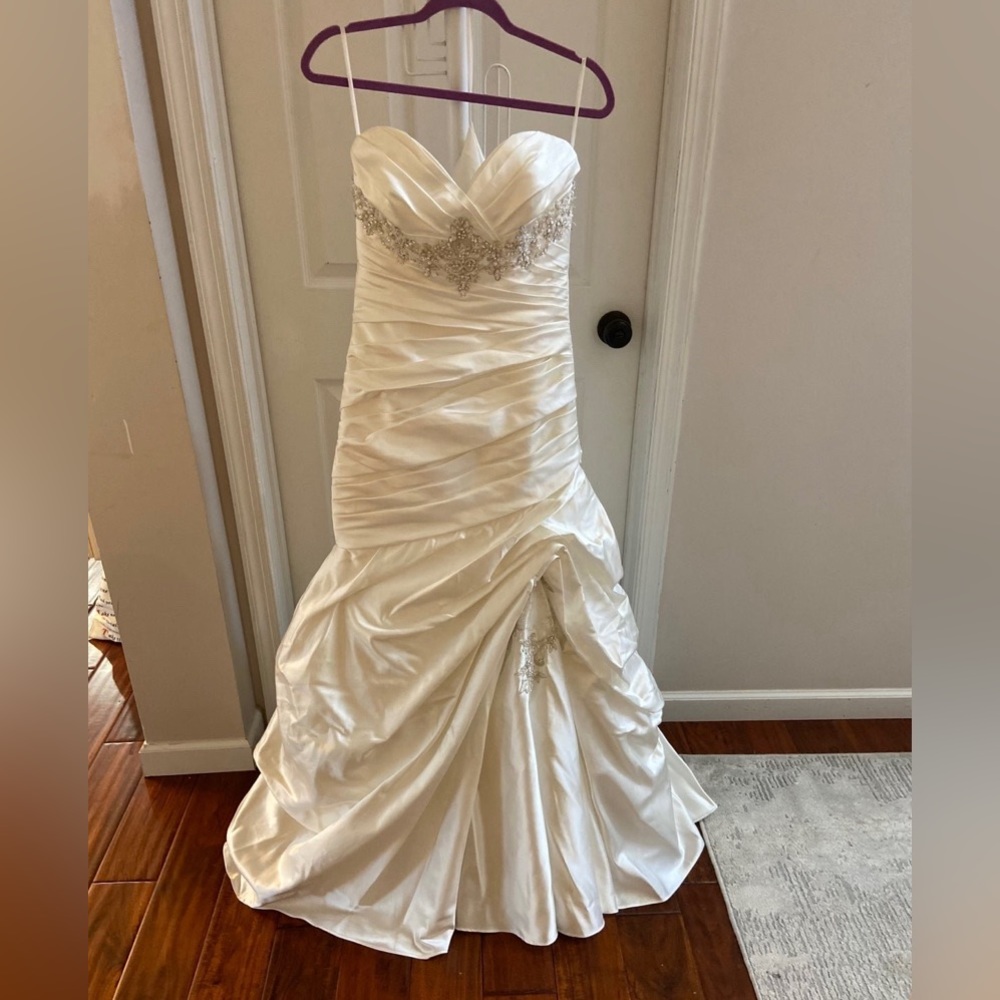 Mori Lee Madeline Gardner beaded Strapless Wedding Dress sweetheart beaded